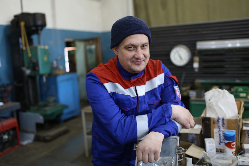 03_электромонтер Рядовкин Сергей Владимирович.JPG